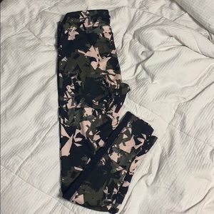 Ellie camo leggings